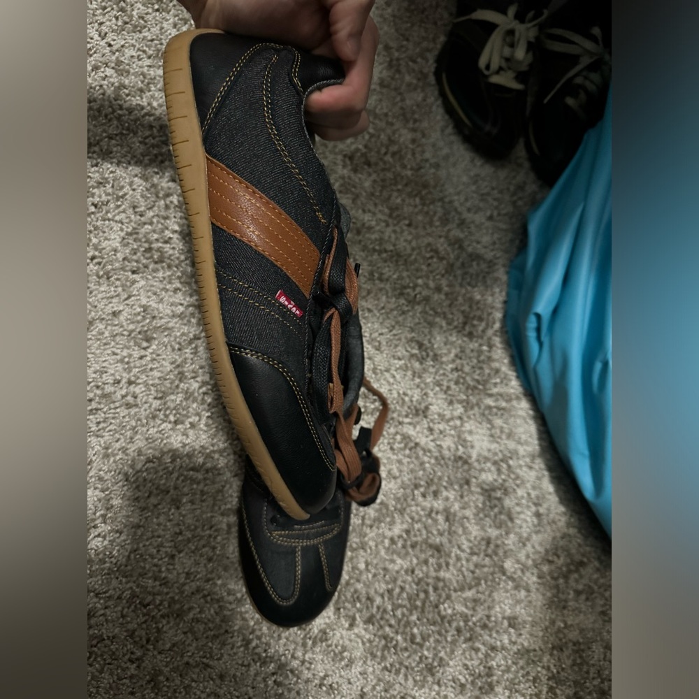 Levis shoes used size 9